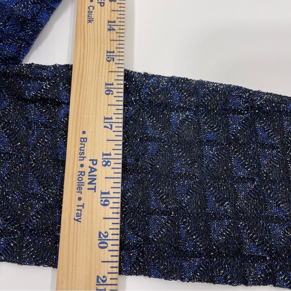 St. John Metallic Diamond Lace Knit Cardigan and Tank Top Set… - Picture 14 of 16